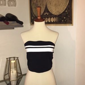 ‼️3 for $20 - GARAGE CROP TOP * SIZE M *